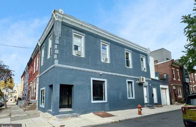 1413 23RD unit: Commercial Unit