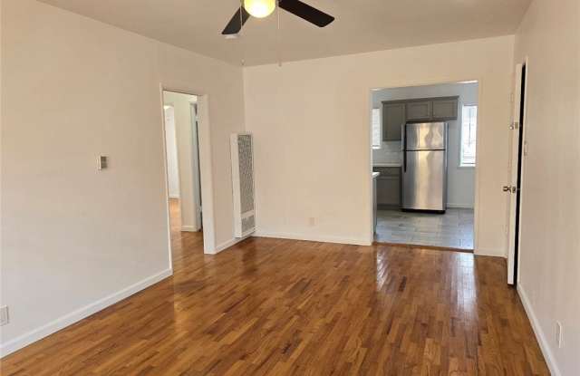 12503 Grevillea Avenue