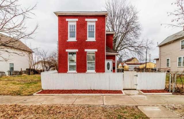 Beautifully Renovated Brick Home in East Franklinton Arts District - Walk to the Best of Columbus!