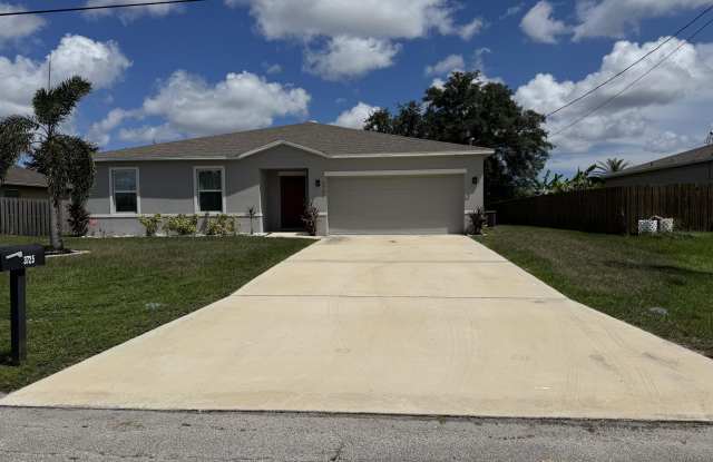 Photo of 3725 SW Kasin Street