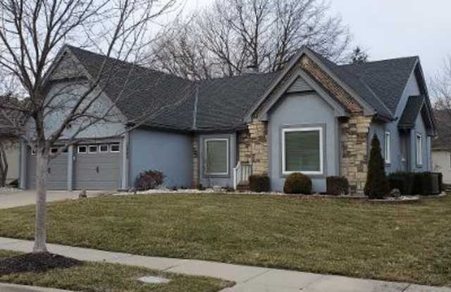 12940 Broadmoor Street - 12940 Broadmoor Street, Overland Park, KS 66209