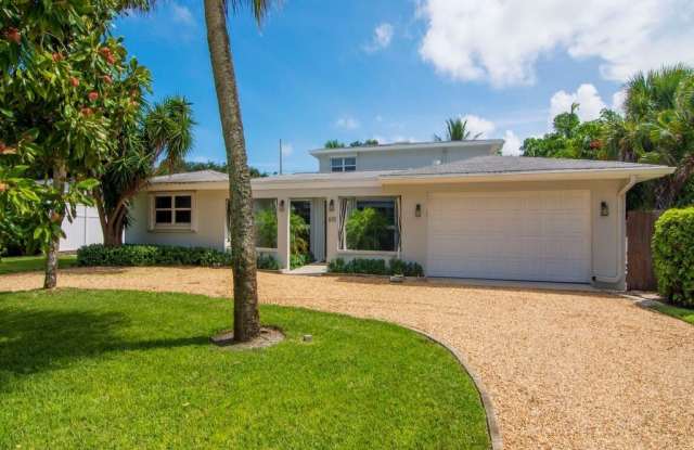 610 Honeysuckle Lane