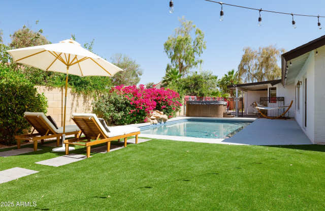 5226 E KATHLEEN Road