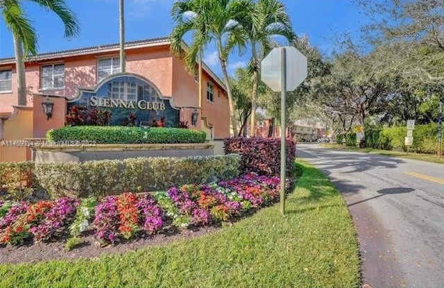 6778 Sienna Club Dr