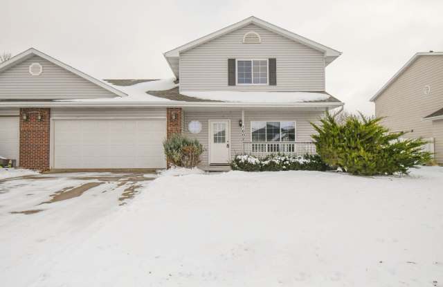 Photo of Charming West Side Town Home!