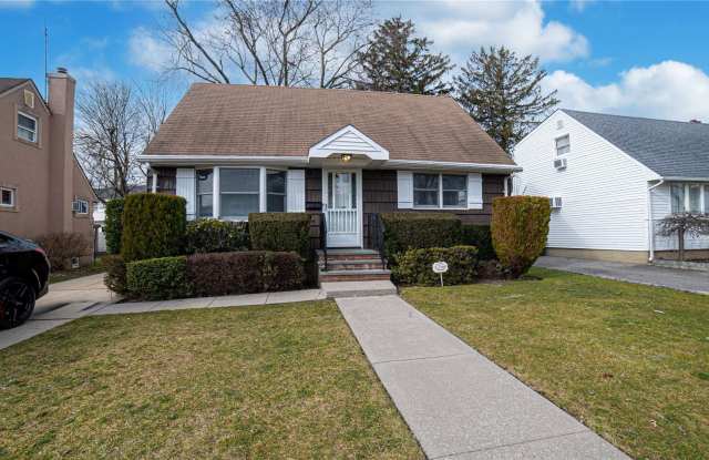 62 Cedar Street - 62 Cedar Street, Hicksville, NY 11801