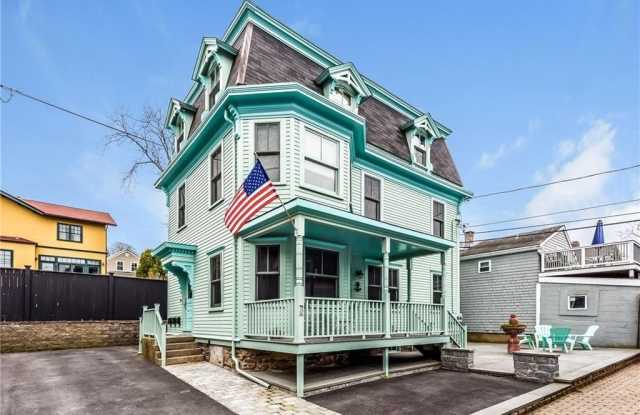 8 Green Place unit: 1