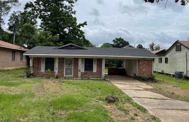 Photo of Gorgeous Remodeled 3 Bed Home