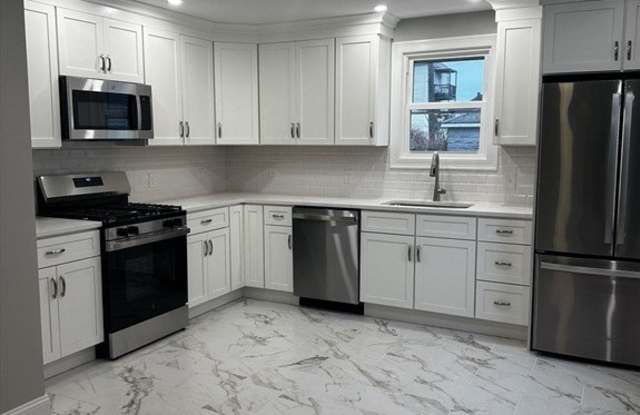 123 Whitman St unit: 3