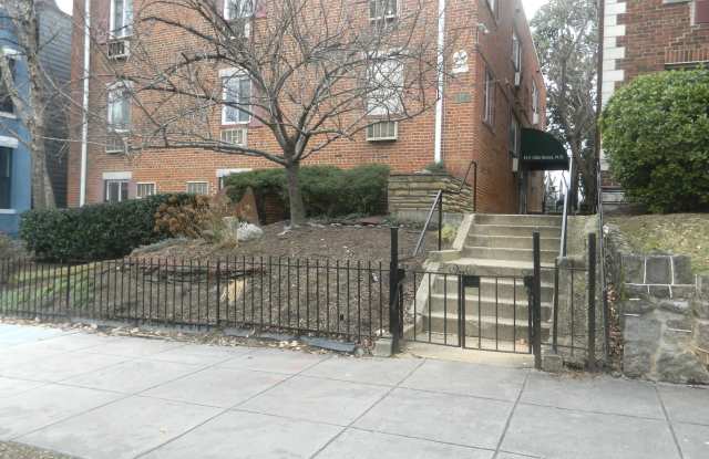 513 12TH Street NE unit: 9