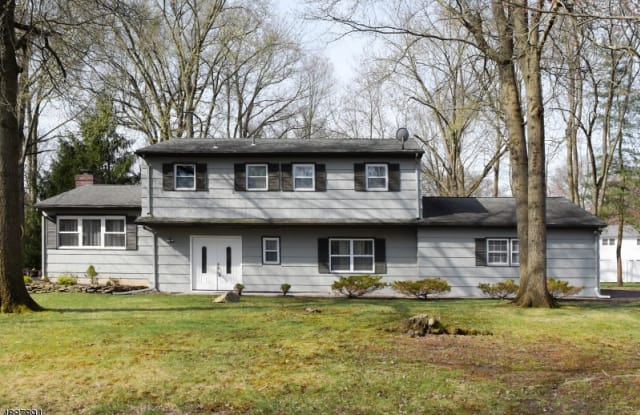 12 WARWICK RD - 12 Warwick Road, Parsippany-Troy Hills, NJ 07054