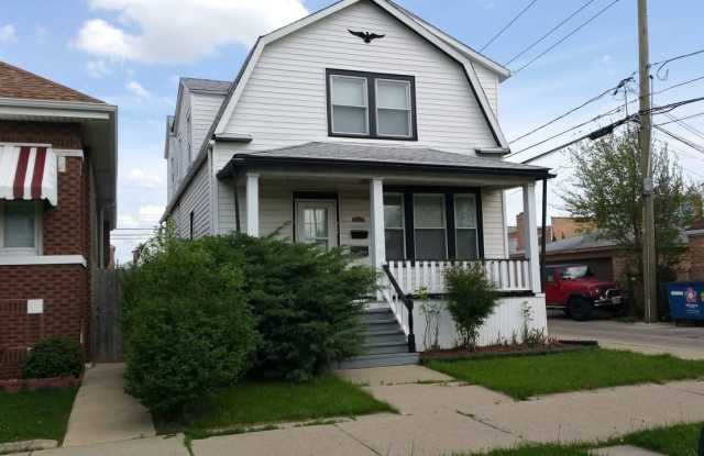 6243 S Kildare Avenue