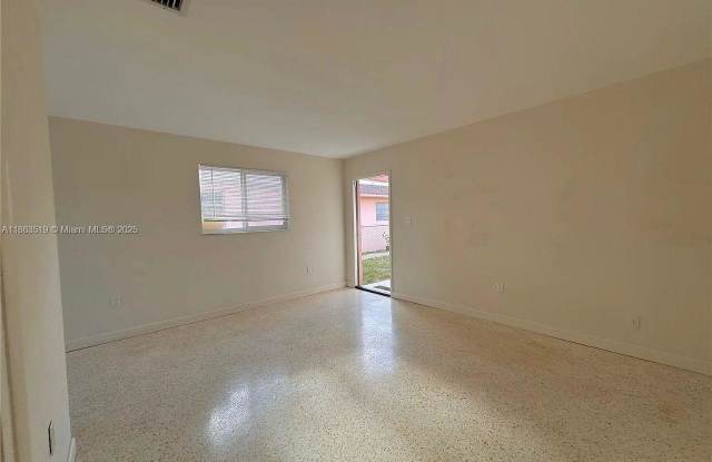 628 West 17th Street