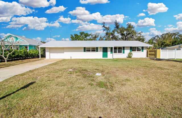 Photo of Nokomis Annual Home for Rent