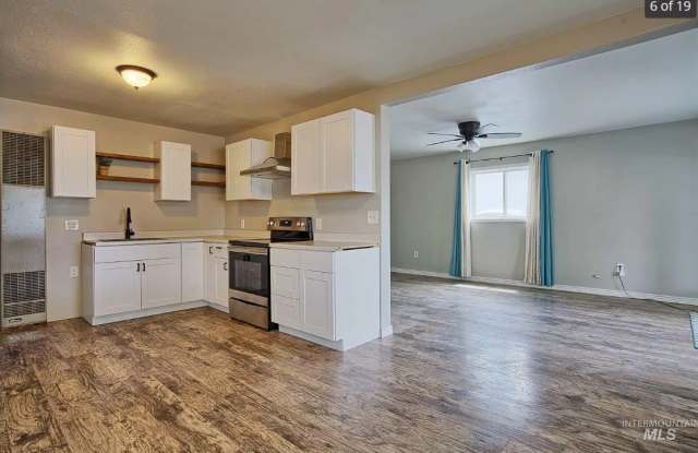 508 South Pennsylvania Avenue