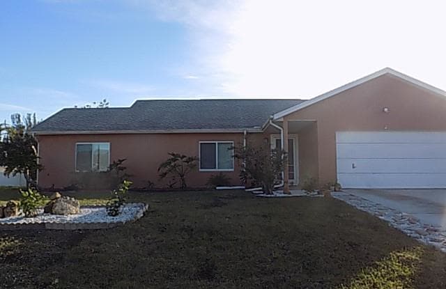 2311 SW 5th AVE - 2311 Southwest 5th Avenue, Cape Coral, FL 33991