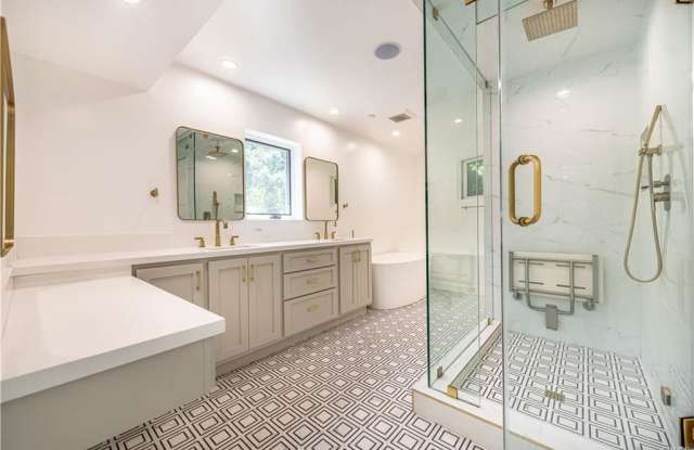 1516 North Beverly Glen Boulevard