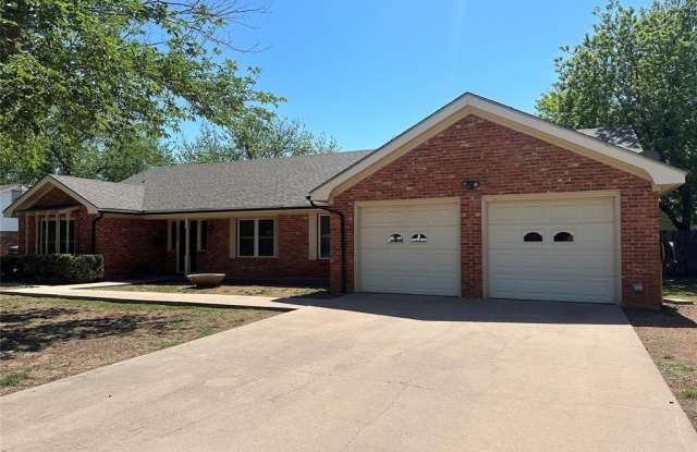 2238 Brookhollow Drive - 2238 Brookhollow Drive, Abilene, TX 79605