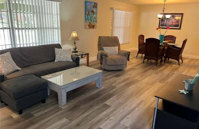 Photo of 1406 N SATURN AVENUE