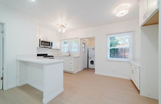 Photo of 681 Hillside Terrace - 1