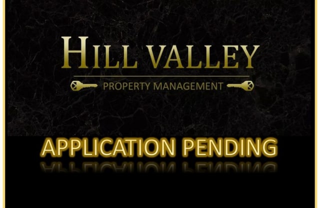 Two Bedroom, Walking Distance to Campus