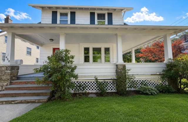 432 Beach Avenue