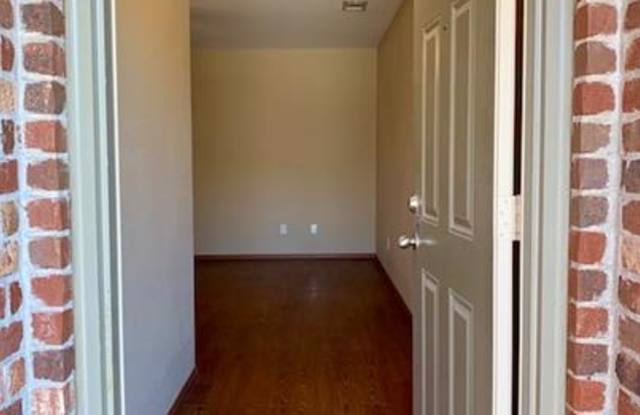 4205 SW Broadstone Ave - 1