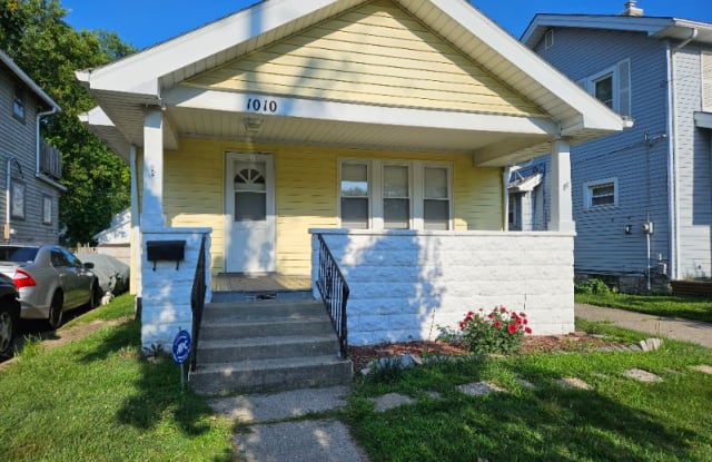 1010 Woodsdale - 1010 Woodsdale Avenue, Toledo, OH 43609