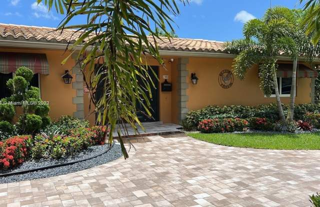 1400 NW 70th Way - 1400 Northwest 70th Way, Plantation, FL 33313