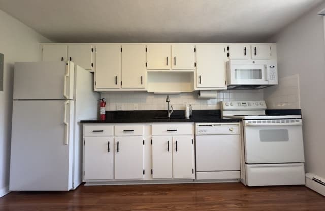 11 Woodcrest Ct unit: 5