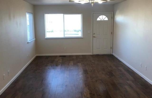 120 N Broadway Street