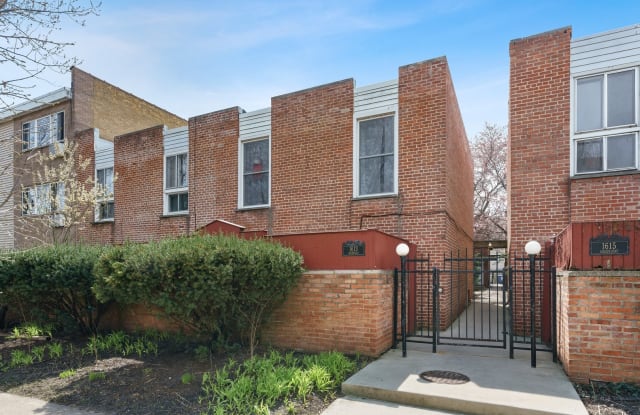 1613 West Greenleaf Avenue - 1613 West Greenleaf Avenue, Chicago, IL 60626