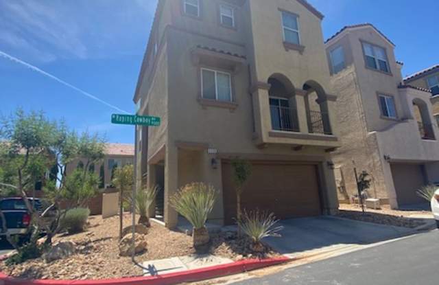 Photo of 4 Bedroom Corner Lot