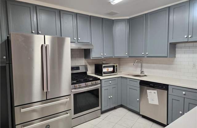 Photo of 1021 East 85th Street