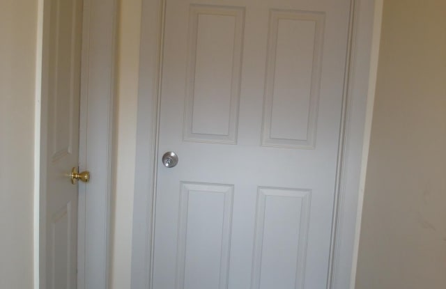 207 WOLLERTON STREET