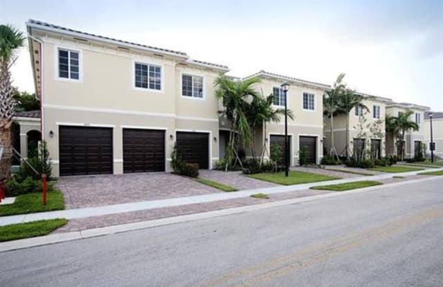 2765 Southwest 81st Terrace - 2765 SW 81st Ter, Miramar, FL 33025