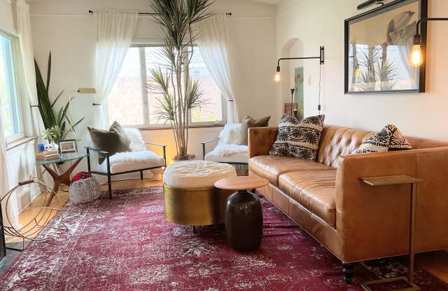 6851 North Tripp Avenue