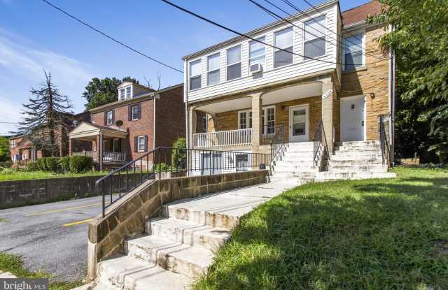 6120 41ST Avenue unit: 1