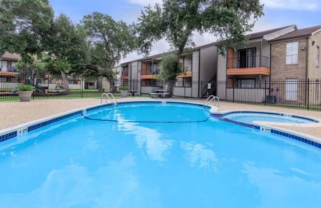 CrescentWood Apartments