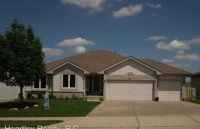 8009 So. 67 Street Circle - 8009 S 67th Street Cir, La Vista, NE 68128