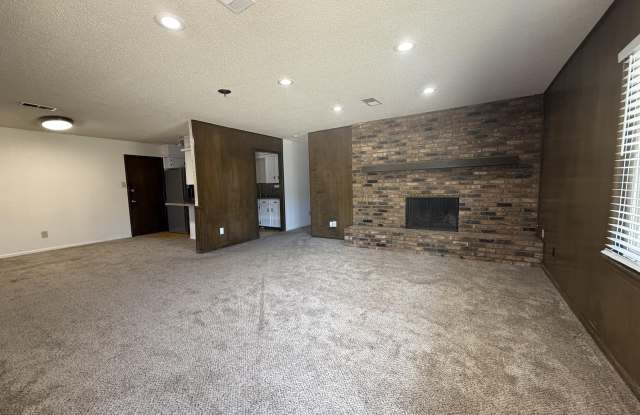 4425 75th Drive unit: B