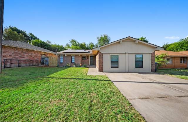 Photo of 3232 Parker Drive