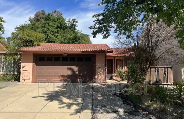 251 Aurora Ave