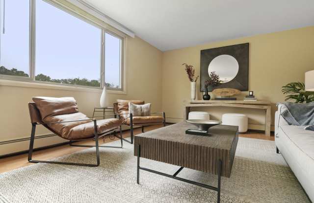 Luxury Style Apartments Tucket in Quiet Residential Neighborhood Minutes from Downtown