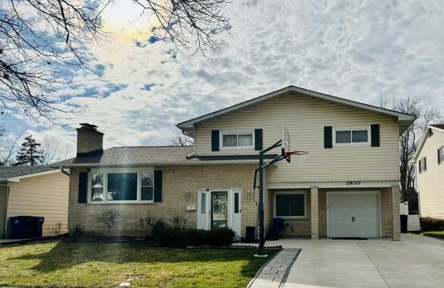 2630 ROBERTS Avenue - 2630 Roberts Avenue, Waukegan, IL 60087