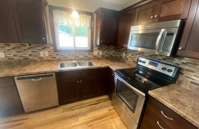 1811 3rd Ave SW House