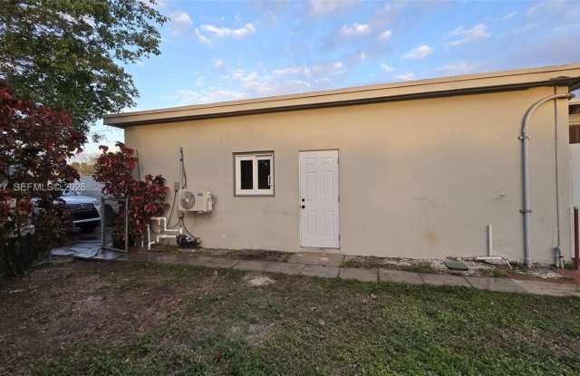 Photo of 950 NW 149th Ter