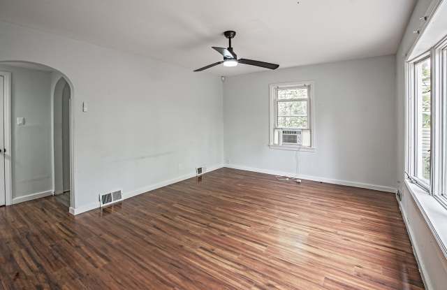 16 West Linden Avenue