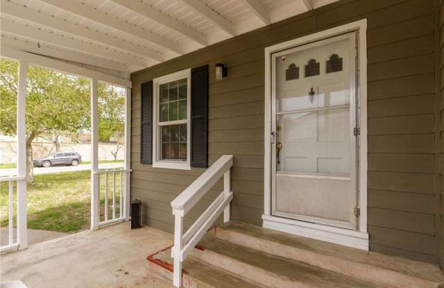 3513 Monterrey Street