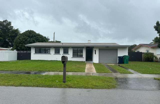 9570 Jamaica Dr - 9570 Jamaica Drive, Cutler Bay, FL 33189